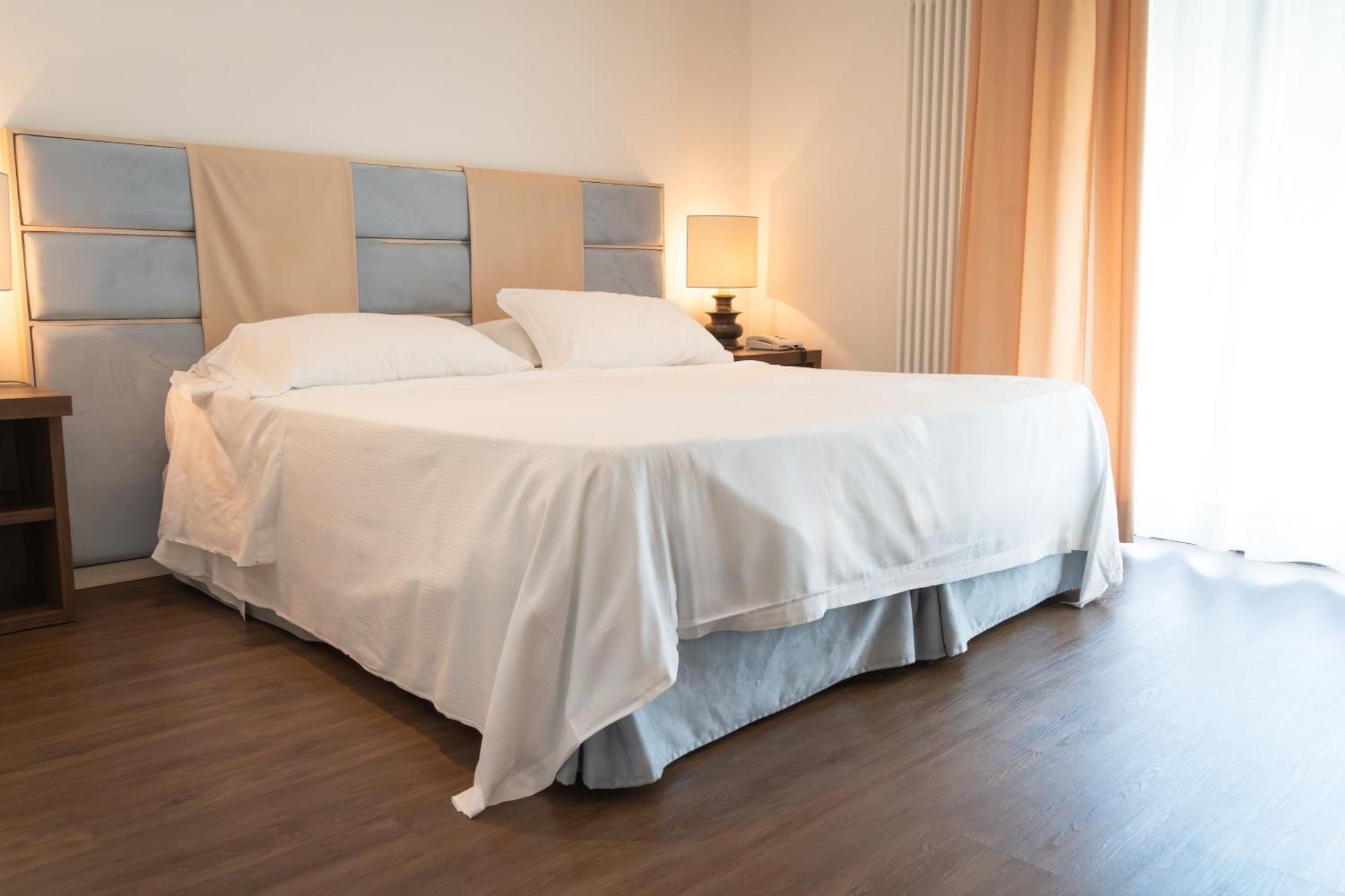 Hotel Universal Terme Abano Terme Exterior photo
