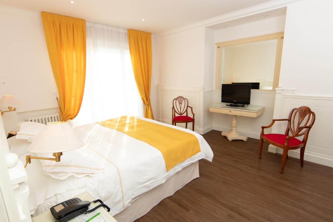 Hotel Universal Terme Abano Terme Exterior photo